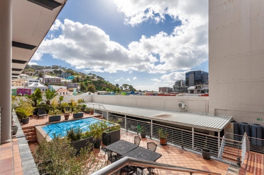 2 Bedroom Property for Sale in Cape Town City Centre Western Cape